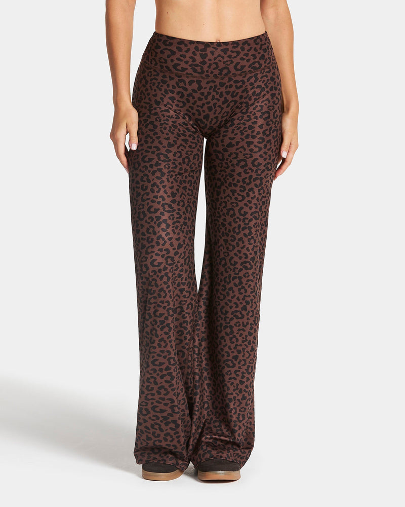 Pantalon à jambe droite standard Allrounder « Léopard Walnut »